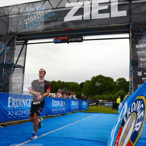 30.08.2026 - Elbe Triathlon Hamburg LAZAROV Photography http://msf.ph/oto/10078852 30.08.2026 10:17:09 Ziel 230, 309 meine-sportfotos.de