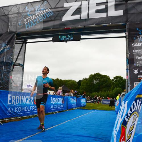 30.08.2026 - Elbe Triathlon Hamburg LAZAROV Photography http://msf.ph/oto/10078890 30.08.2026 10:19:11 Ziel 211 meine-sportfotos.de