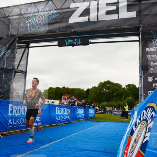 30.08.2026 - Elbe Triathlon Hamburg LAZAROV Photography http://msf.ph/oto/10078895 30.08.2026 10:19:40 Ziel 222 meine-sportfotos.de