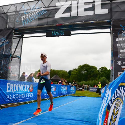 30.08.2026 - Elbe Triathlon Hamburg LAZAROV Photography http://msf.ph/oto/10078928 30.08.2026 10:25:03 Ziel 258, 527 meine-sportfotos.de