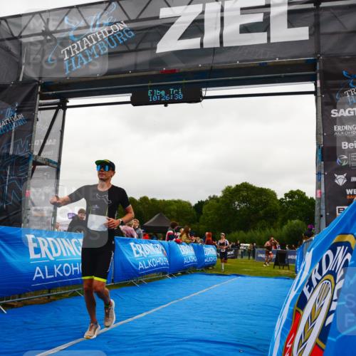 30.08.2026 - Elbe Triathlon Hamburg LAZAROV Photography http://msf.ph/oto/10078953 30.08.2026 10:26:31 Ziel 286, 368 meine-sportfotos.de