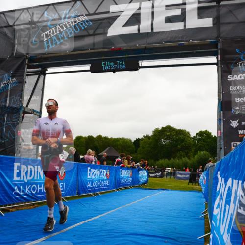 30.08.2026 - Elbe Triathlon Hamburg LAZAROV Photography http://msf.ph/oto/10078969 30.08.2026 10:27:57 Ziel 307 meine-sportfotos.de