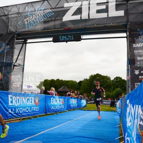 30.08.2026 - Elbe Triathlon Hamburg LAZAROV Photography http://msf.ph/oto/10078976 30.08.2026 10:28:15 Ziel 253, 318 meine-sportfotos.de