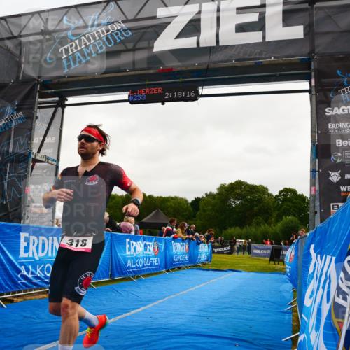 30.08.2026 - Elbe Triathlon Hamburg LAZAROV Photography http://msf.ph/oto/10078984 30.08.2026 10:28:17 Ziel 253, 318 meine-sportfotos.de