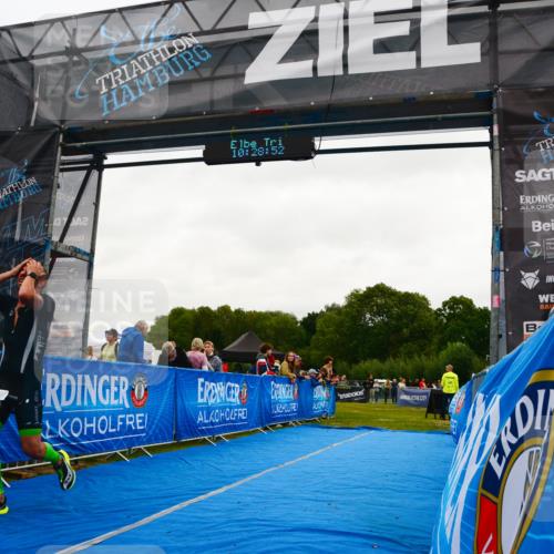 30.08.2026 - Elbe Triathlon Hamburg LAZAROV Photography http://msf.ph/oto/10078991 30.08.2026 10:28:53 Ziel 255 meine-sportfotos.de