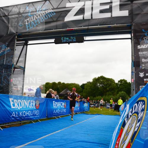 30.08.2026 - Elbe Triathlon Hamburg LAZAROV Photography http://msf.ph/oto/10078997 30.08.2026 10:29:37 Ziel 236, 310, 351 meine-sportfotos.de