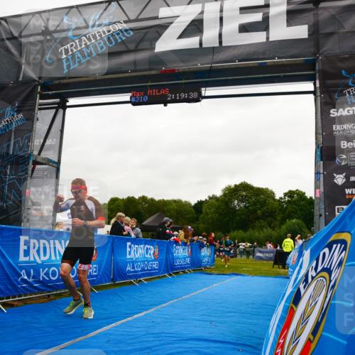 30.08.2026 - Elbe Triathlon Hamburg LAZAROV Photography http://msf.ph/oto/10079001 30.08.2026 10:29:39 Ziel 236, 310, 351 meine-sportfotos.de