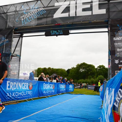 30.08.2026 - Elbe Triathlon Hamburg LAZAROV Photography http://msf.ph/oto/10079021 30.08.2026 10:30:45 Ziel 270 meine-sportfotos.de