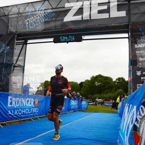 30.08.2026 - Elbe Triathlon Hamburg LAZAROV Photography http://msf.ph/oto/10079052 30.08.2026 10:32:26 Ziel 271, 295 meine-sportfotos.de