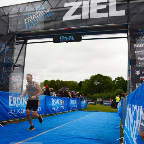30.08.2026 - Elbe Triathlon Hamburg LAZAROV Photography http://msf.ph/oto/10079069 30.08.2026 10:32:59 Ziel 298 meine-sportfotos.de