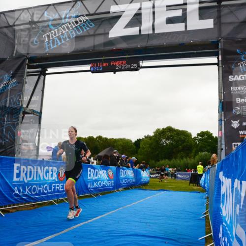 30.08.2026 - Elbe Triathlon Hamburg LAZAROV Photography http://msf.ph/oto/10079090 30.08.2026 10:33:29 Ziel 326, 382 meine-sportfotos.de