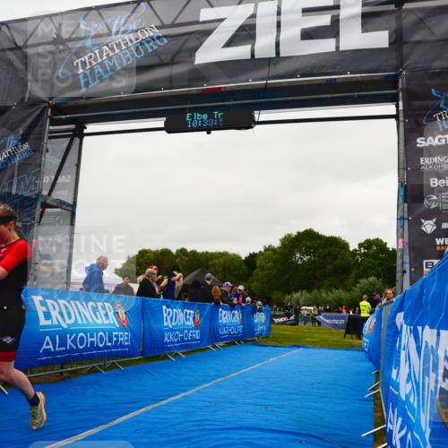30.08.2026 - Elbe Triathlon Hamburg LAZAROV Photography http://msf.ph/oto/10079100 30.08.2026 10:33:54 Ziel 348 meine-sportfotos.de