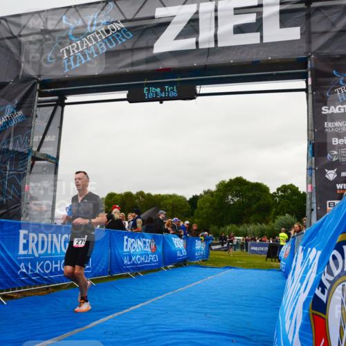 30.08.2026 - Elbe Triathlon Hamburg LAZAROV Photography http://msf.ph/oto/10079102 30.08.2026 10:34:07 Ziel 275 meine-sportfotos.de