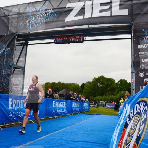 30.08.2026 - Elbe Triathlon Hamburg LAZAROV Photography http://msf.ph/oto/10079124 30.08.2026 10:34:52 Ziel 356 meine-sportfotos.de