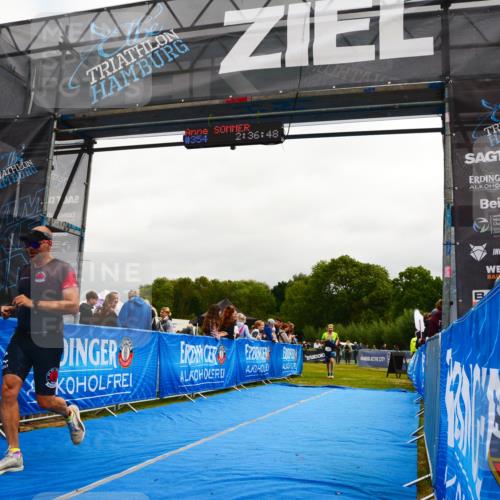 30.08.2026 - Elbe Triathlon Hamburg LAZAROV Photography http://msf.ph/oto/10079520 30.08.2026 10:46:50 Ziel 293, 354, 544 meine-sportfotos.de