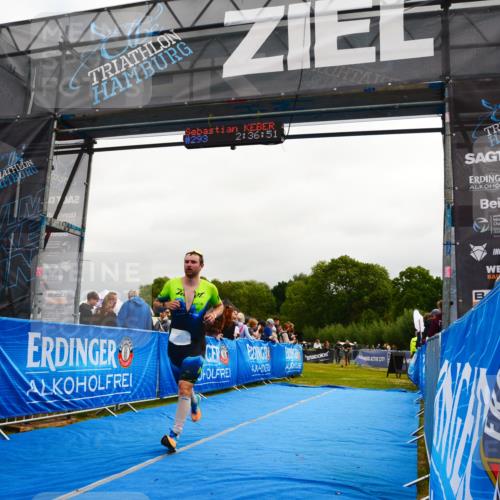 30.08.2026 - Elbe Triathlon Hamburg LAZAROV Photography http://msf.ph/oto/10079524 30.08.2026 10:46:54 Ziel 544 meine-sportfotos.de