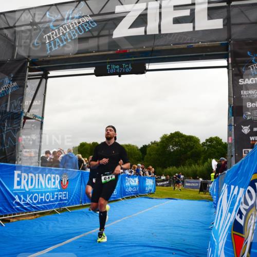 30.08.2026 - Elbe Triathlon Hamburg LAZAROV Photography http://msf.ph/oto/10079531 30.08.2026 10:47:08 Ziel 334, 641 meine-sportfotos.de