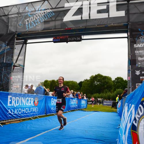 30.08.2026 - Elbe Triathlon Hamburg LAZAROV Photography http://msf.ph/oto/10079543 30.08.2026 10:47:39 Ziel 390 meine-sportfotos.de