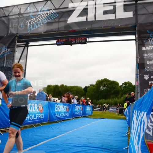 30.08.2026 - Elbe Triathlon Hamburg LAZAROV Photography http://msf.ph/oto/10079573 30.08.2026 10:48:30 Ziel 274, 320, 361, 470 meine-sportfotos.de
