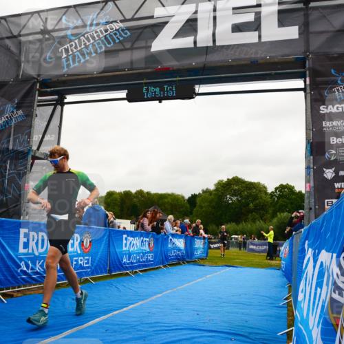 30.08.2026 - Elbe Triathlon Hamburg LAZAROV Photography http://msf.ph/oto/10079590 30.08.2026 10:51:01 Ziel 285, 532, 567 meine-sportfotos.de
