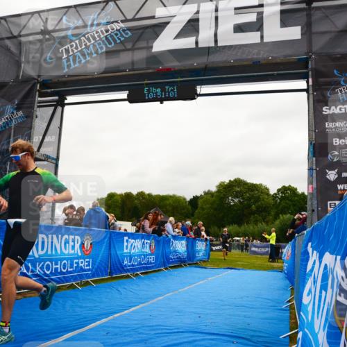 30.08.2026 - Elbe Triathlon Hamburg LAZAROV Photography http://msf.ph/oto/10079591 30.08.2026 10:51:01 Ziel 285, 532, 567 meine-sportfotos.de