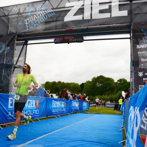 30.08.2026 - Elbe Triathlon Hamburg LAZAROV Photography http://msf.ph/oto/10079608 30.08.2026 10:51:17 Ziel 489, 705 meine-sportfotos.de