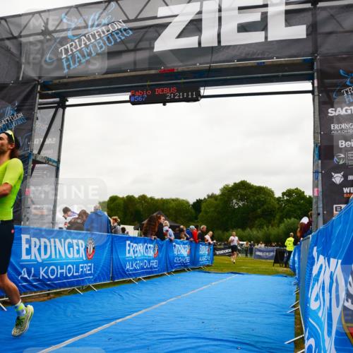 30.08.2026 - Elbe Triathlon Hamburg LAZAROV Photography http://msf.ph/oto/10079610 30.08.2026 10:51:17 Ziel 489, 705 meine-sportfotos.de