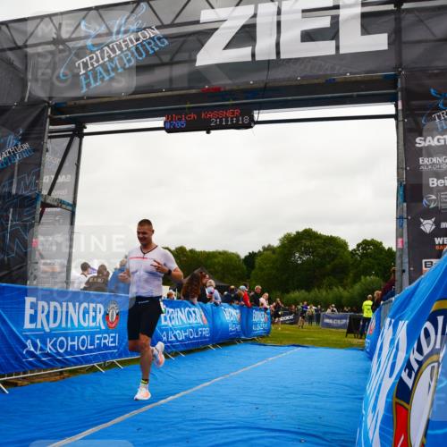 30.08.2026 - Elbe Triathlon Hamburg LAZAROV Photography http://msf.ph/oto/10079612 30.08.2026 10:51:22 Ziel 489 meine-sportfotos.de