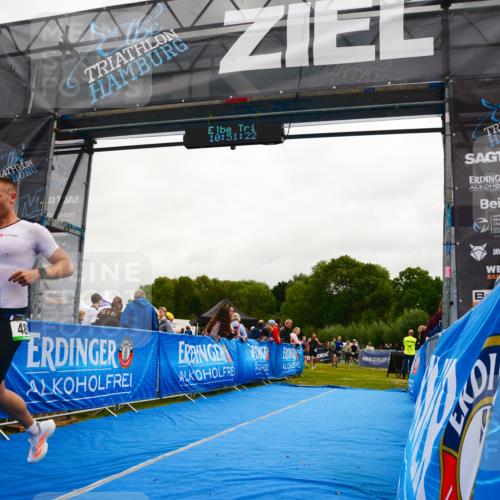 30.08.2026 - Elbe Triathlon Hamburg LAZAROV Photography http://msf.ph/oto/10079616 30.08.2026 10:51:23 Ziel 489, 670 meine-sportfotos.de