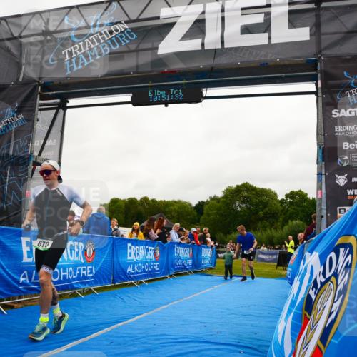 30.08.2026 - Elbe Triathlon Hamburg LAZAROV Photography http://msf.ph/oto/10079620 30.08.2026 10:51:32 Ziel 446, 670 meine-sportfotos.de