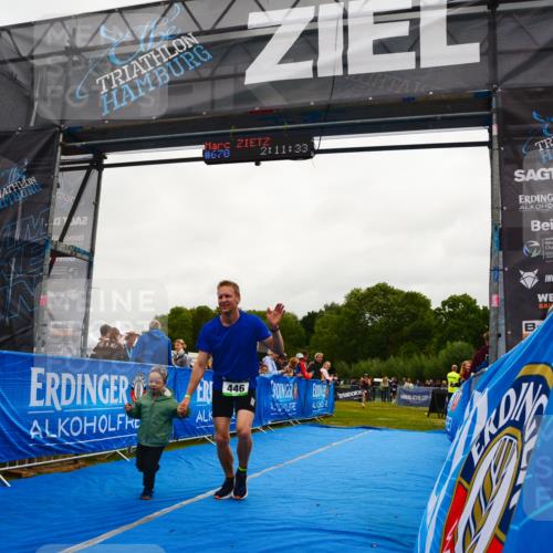 30.08.2026 - Elbe Triathlon Hamburg LAZAROV Photography http://msf.ph/oto/10079625 30.08.2026 10:51:36 Ziel 392, 446 meine-sportfotos.de