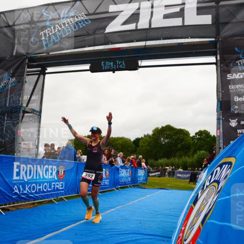 30.08.2026 - Elbe Triathlon Hamburg LAZAROV Photography http://msf.ph/oto/10079632 30.08.2026 10:51:44 Ziel 392 meine-sportfotos.de