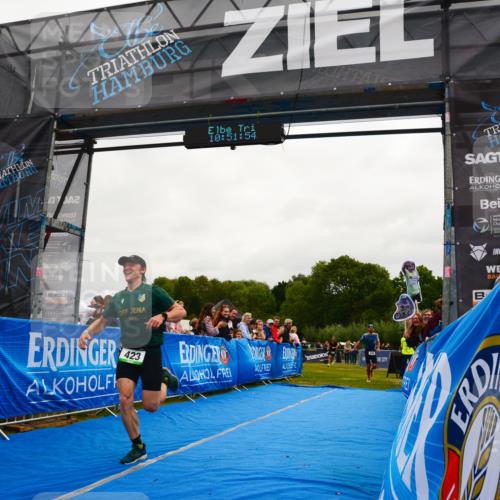 30.08.2026 - Elbe Triathlon Hamburg LAZAROV Photography http://msf.ph/oto/10079638 30.08.2026 10:51:55 Ziel 423, 452, 536 meine-sportfotos.de