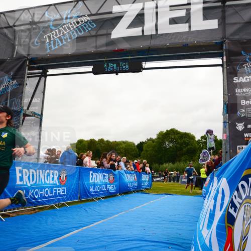 30.08.2026 - Elbe Triathlon Hamburg LAZAROV Photography http://msf.ph/oto/10079640 30.08.2026 10:51:56 Ziel 423, 452, 536 meine-sportfotos.de