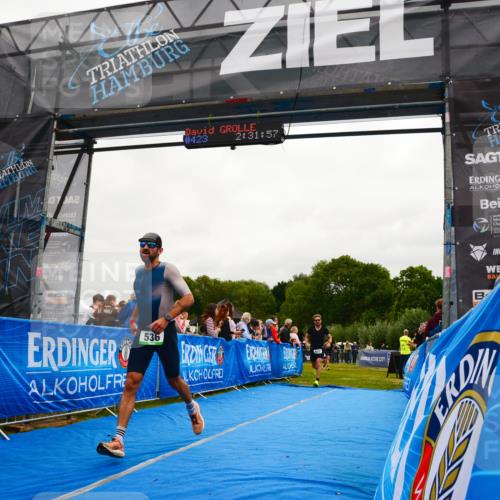 30.08.2026 - Elbe Triathlon Hamburg LAZAROV Photography http://msf.ph/oto/10079642 30.08.2026 10:52:00 Ziel 452, 536 meine-sportfotos.de