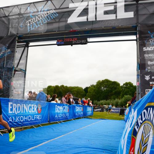 30.08.2026 - Elbe Triathlon Hamburg LAZAROV Photography http://msf.ph/oto/10079651 30.08.2026 10:52:03 Ziel 452, 536 meine-sportfotos.de