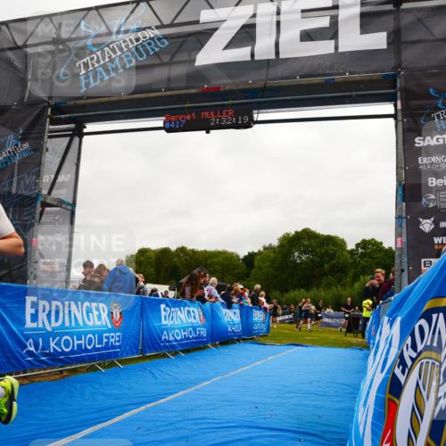 30.08.2026 - Elbe Triathlon Hamburg LAZAROV Photography http://msf.ph/oto/10079656 30.08.2026 10:52:18 Ziel 417 meine-sportfotos.de