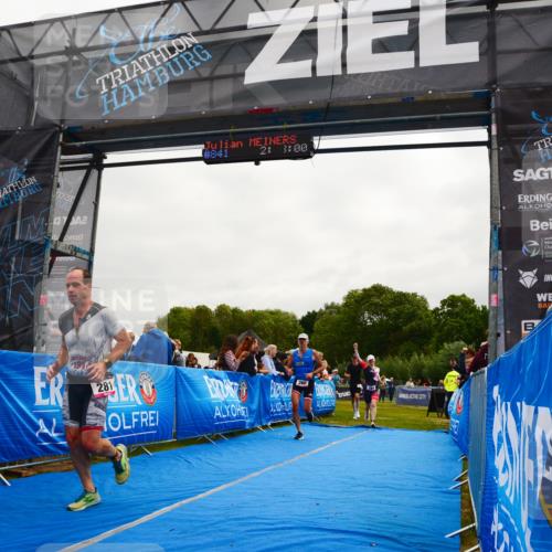 30.08.2026 - Elbe Triathlon Hamburg LAZAROV Photography http://msf.ph/oto/10079668 30.08.2026 10:53:04 Ziel 260, 281, 389, 533 meine-sportfotos.de