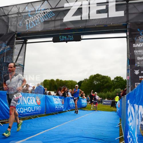 30.08.2026 - Elbe Triathlon Hamburg LAZAROV Photography http://msf.ph/oto/10079669 30.08.2026 10:53:04 Ziel 260, 281, 389, 533 meine-sportfotos.de