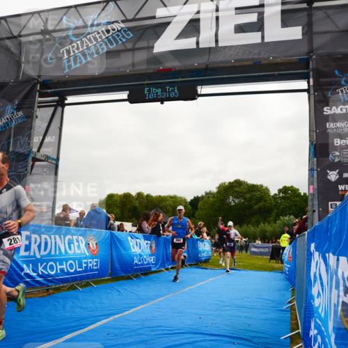 30.08.2026 - Elbe Triathlon Hamburg LAZAROV Photography http://msf.ph/oto/10079670 30.08.2026 10:53:04 Ziel 260, 281, 389, 533 meine-sportfotos.de