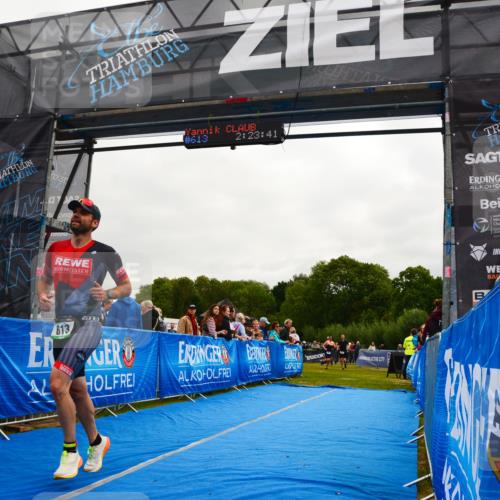30.08.2026 - Elbe Triathlon Hamburg LAZAROV Photography http://msf.ph/oto/10079689 30.08.2026 10:53:40 Ziel 613 meine-sportfotos.de