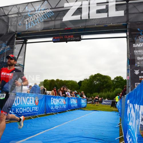 30.08.2026 - Elbe Triathlon Hamburg LAZAROV Photography http://msf.ph/oto/10079690 30.08.2026 10:53:40 Ziel 613 meine-sportfotos.de