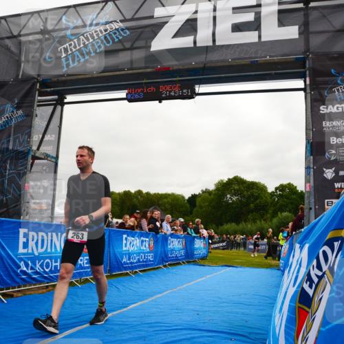 30.08.2026 - Elbe Triathlon Hamburg LAZAROV Photography http://msf.ph/oto/10079697 30.08.2026 10:53:50 Ziel 263 meine-sportfotos.de