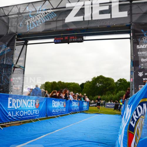 30.08.2026 - Elbe Triathlon Hamburg LAZAROV Photography http://msf.ph/oto/10079702 30.08.2026 10:54:02 Ziel 381, 481 meine-sportfotos.de