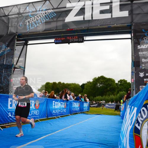 30.08.2026 - Elbe Triathlon Hamburg LAZAROV Photography http://msf.ph/oto/10079717 30.08.2026 10:54:33 Ziel 374, 466 meine-sportfotos.de