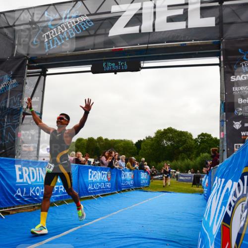 30.08.2026 - Elbe Triathlon Hamburg LAZAROV Photography http://msf.ph/oto/10079728 30.08.2026 10:55:18 Ziel 353, 438, 493, 519 meine-sportfotos.de