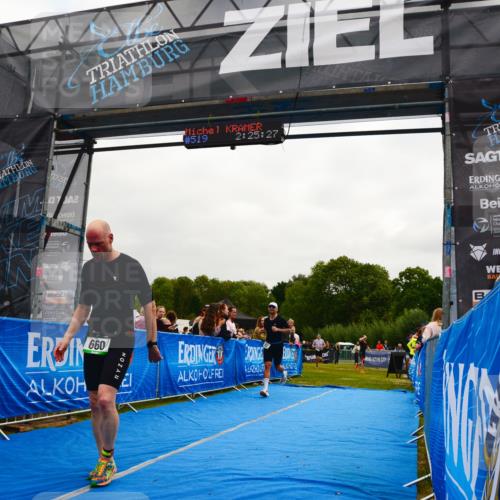 30.08.2026 - Elbe Triathlon Hamburg LAZAROV Photography http://msf.ph/oto/10079757 30.08.2026 10:55:38 Ziel 543, 582, 660 meine-sportfotos.de