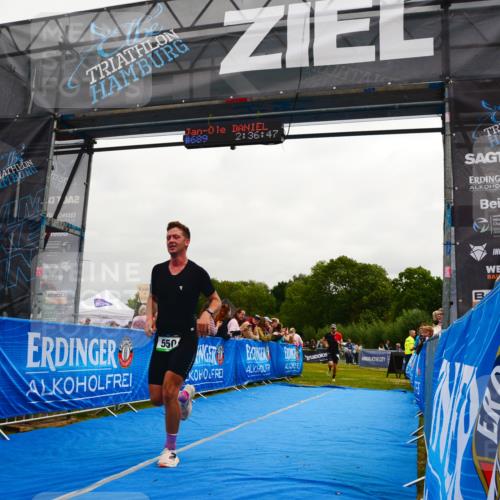 30.08.2026 - Elbe Triathlon Hamburg LAZAROV Photography http://msf.ph/oto/10079787 30.08.2026 10:56:52 Ziel 550, 668 meine-sportfotos.de