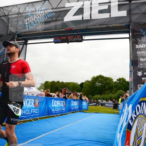 30.08.2026 - Elbe Triathlon Hamburg LAZAROV Photography http://msf.ph/oto/10079798 30.08.2026 10:56:56 Ziel 550, 668 meine-sportfotos.de
