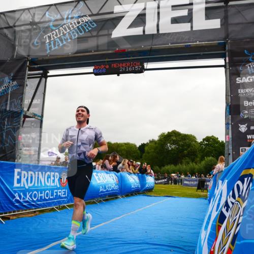 30.08.2026 - Elbe Triathlon Hamburg LAZAROV Photography http://msf.ph/oto/10079801 30.08.2026 10:57:06 Ziel 430 meine-sportfotos.de